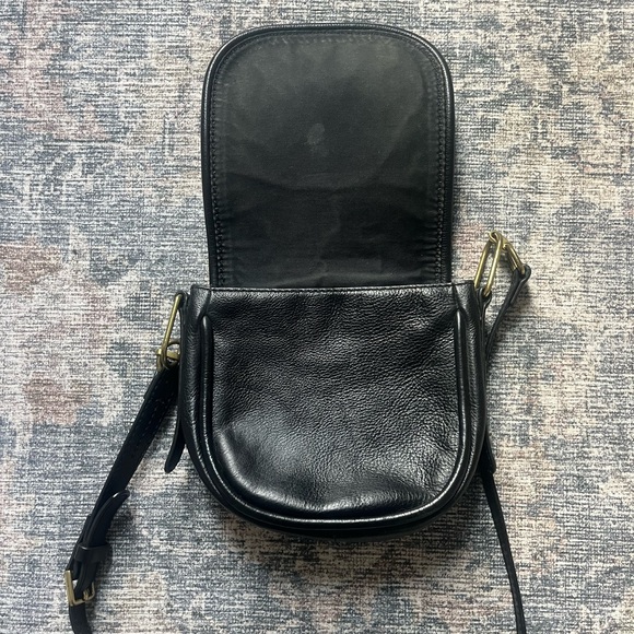 Fossil Black Leather Crossbody Bag - Picture 2 of 5